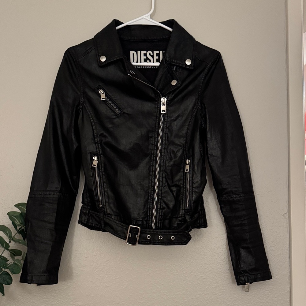 Diesel Women's Sleek Black Leather Jacket